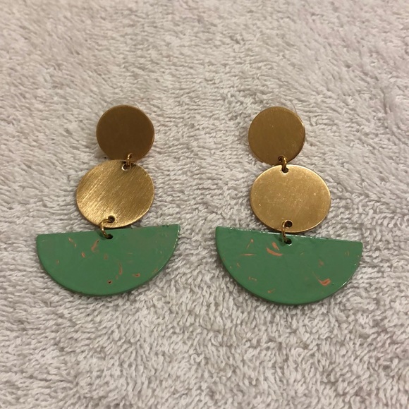 Host Pick! Last Pair! Dangle Earrings - Picture 3 of 3